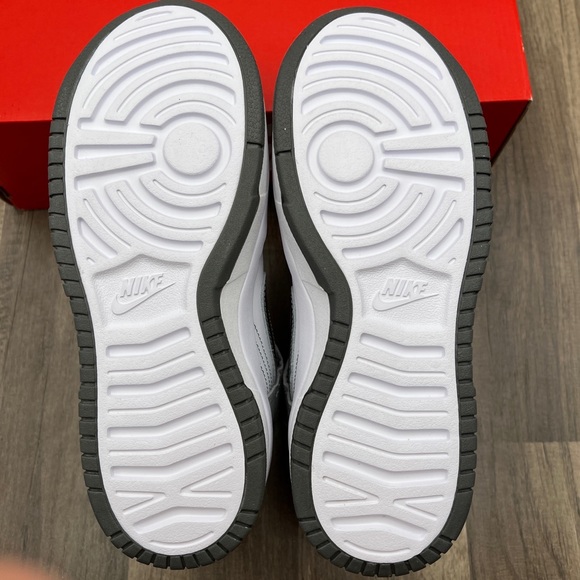 Nike Dunk High Up - Picture 5 of 7